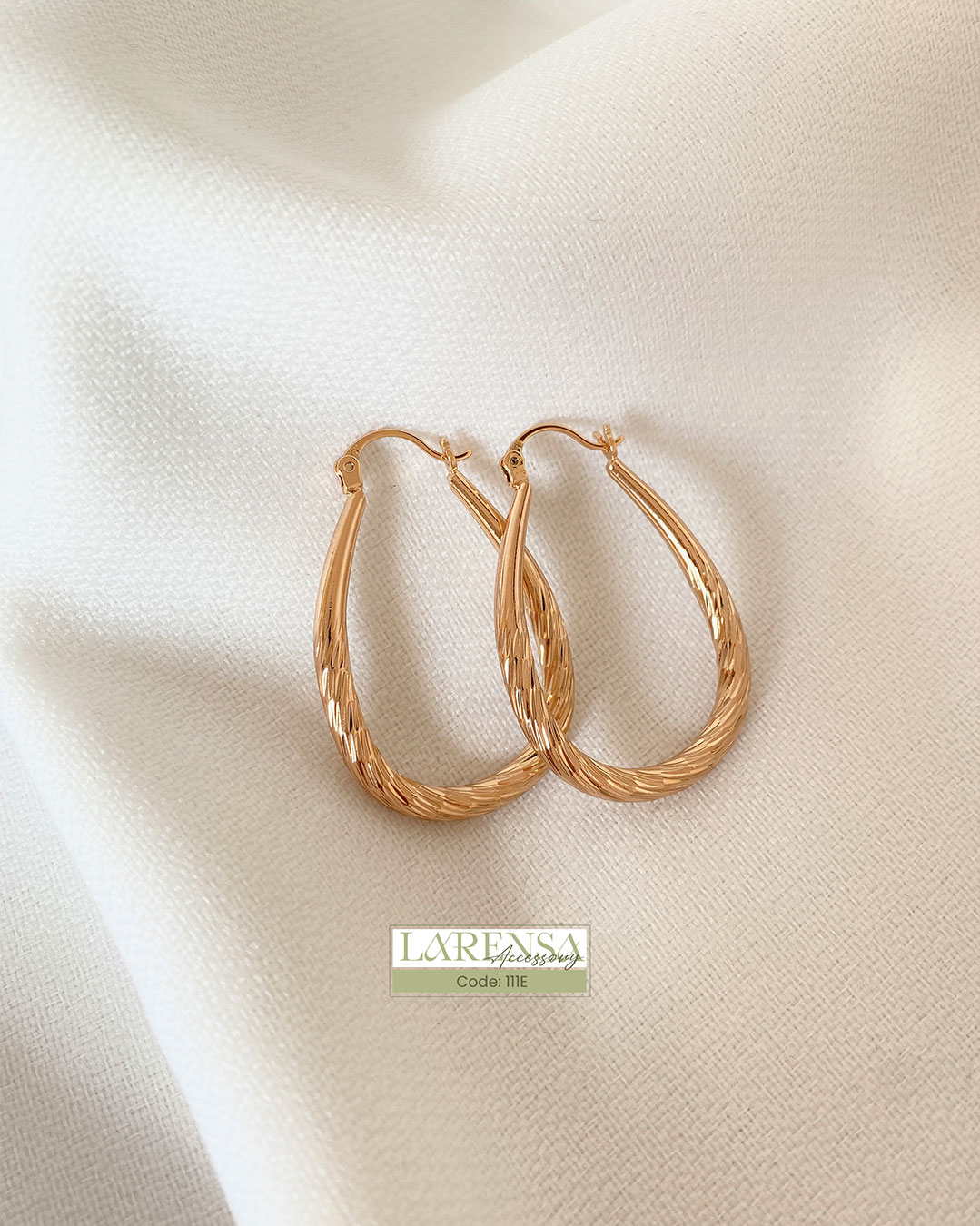 گوشواره ساده موج‌دار